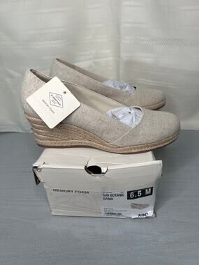 St. John's Bay Botanic Espadrille Wedge Shoes Sand Womens Size 6.5 M